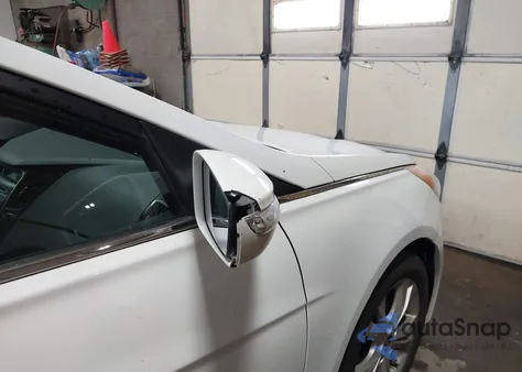 2013 Hyundai Sonata Limited z USA, uszkodzony, nr VIN 5NPEC4AC1DH699936